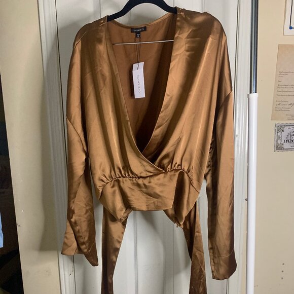 Dynamite Warp Satin Blouse - Picture 3 of 4